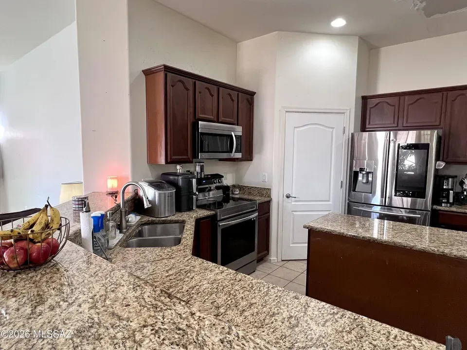 3 Bed 2 Bath Established Contemporary Home in Tucson, AZ - 3