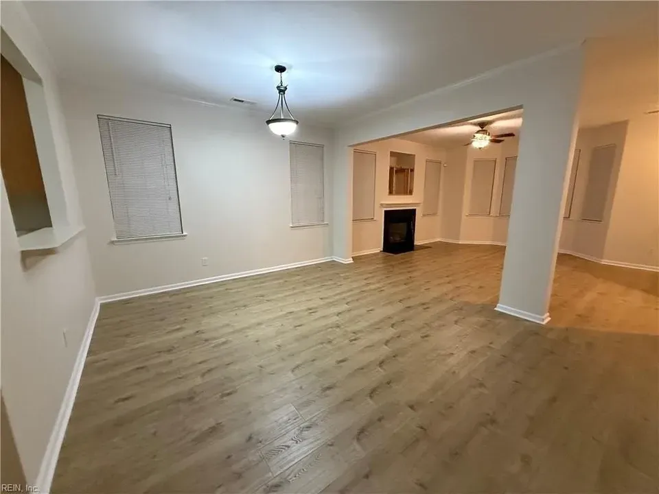 3 Bed 2 Bath Established Contemporary Home in Virginia Beach, VA - 5
