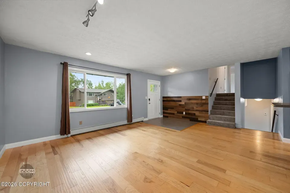 3 Bed 2 Bath Established Mid-Century Residence in Anchorage, AK - 2
