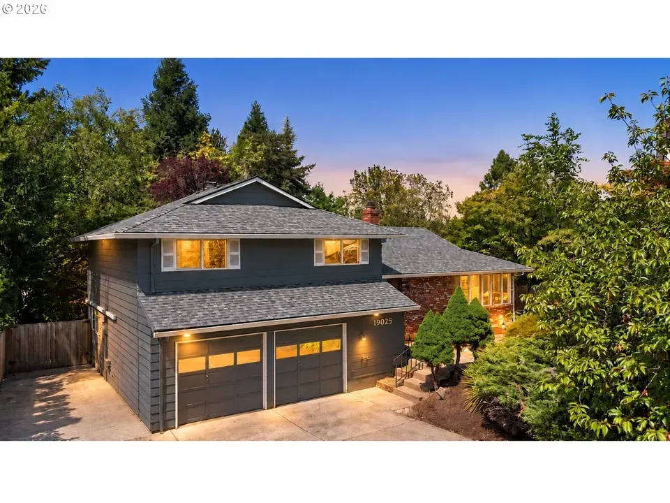 3 Bed 2 Bath Established Mid-Century Residence in Beaverton, OR - 1