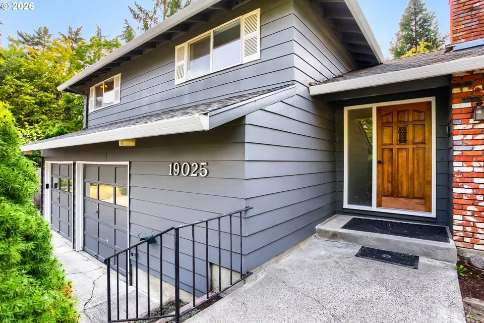 3 Bed 2 Bath Established Mid-Century Residence in Beaverton, OR - 3