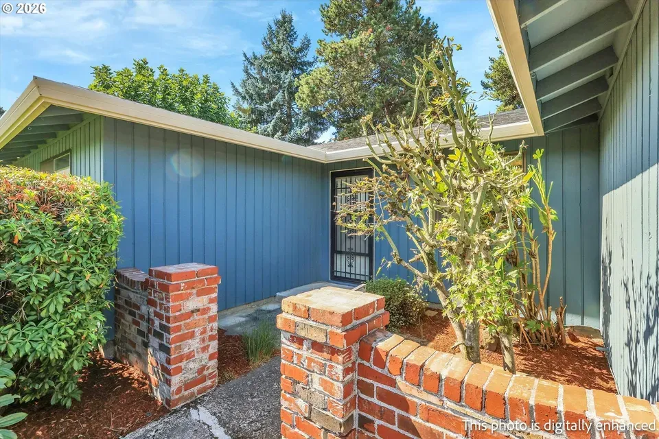 3 Bed 2 Bath Established Mid-Century Residence in Beaverton, OR - 4