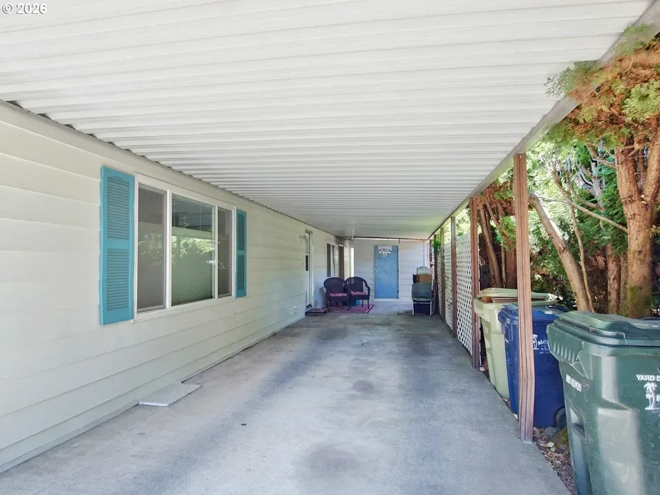 3 Bed 2 Bath Established Mid-Century Residence in Beaverton, OR - 3