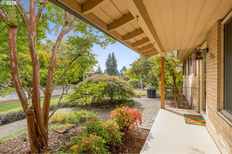 3 Bed 2 Bath Established Mid-Century Residence in Beaverton, OR - 3