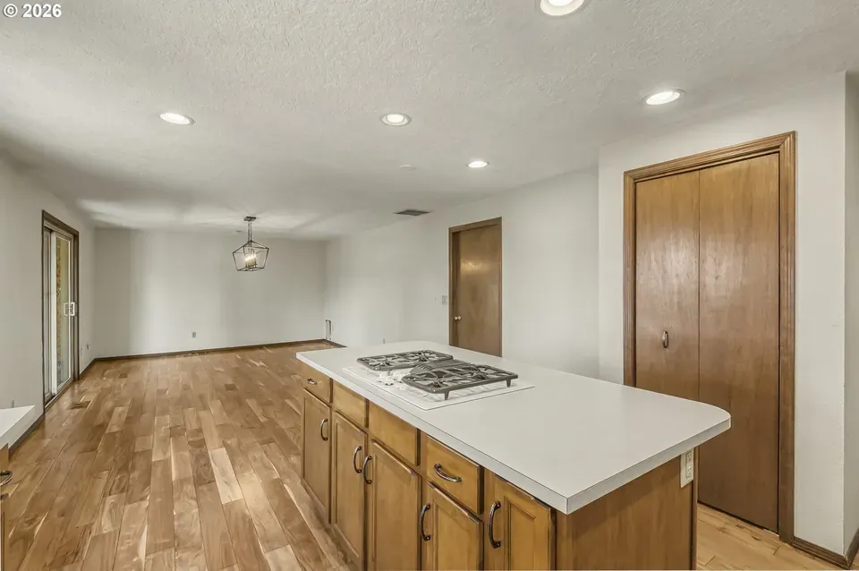 3 Bed 2 Bath Established Mid-Century Residence in Beaverton, OR - 5