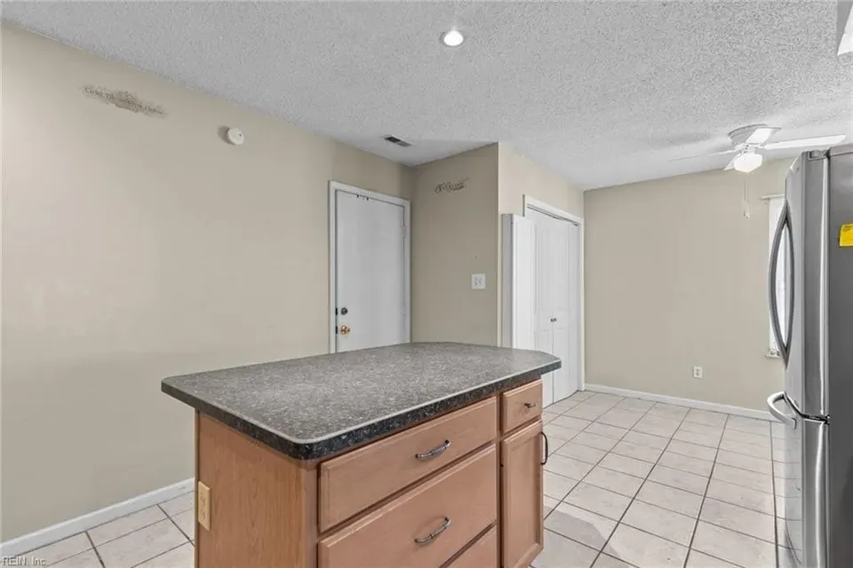 3 Bed 2 Bath Established Mid-Century Residence in Chesapeake, VA - 5