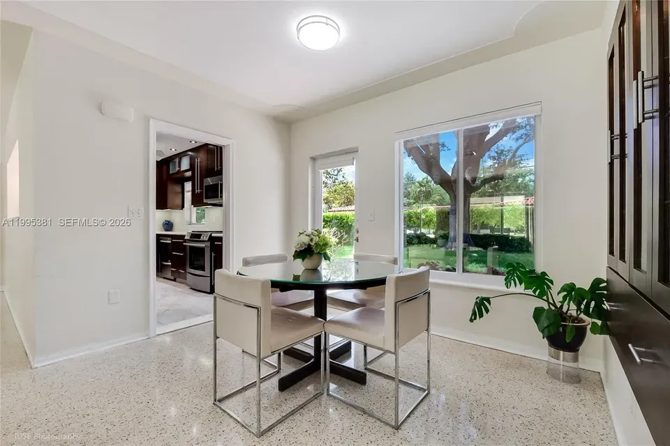 3 Bed 2 Bath Established Mid-Century Residence in Coral Gables, FL - 2