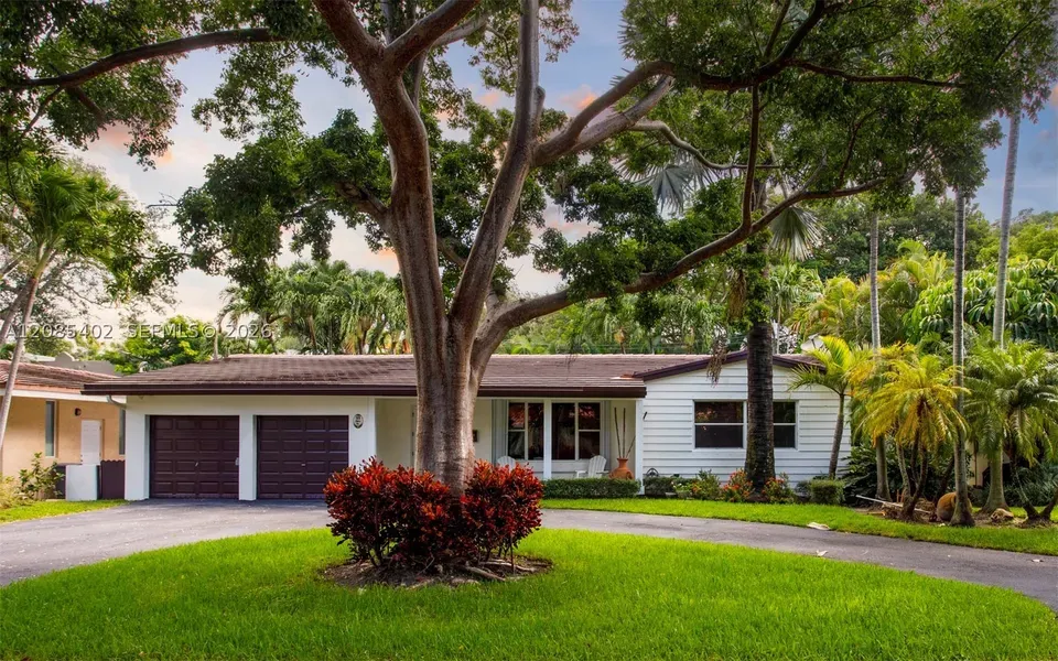 3 Bed 2 Bath Established Mid-Century Residence in Coral Gables, FL