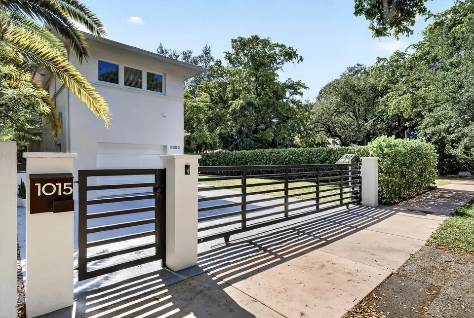 3 Bed 2 Bath Established Mid-Century Residence in Coral Gables, FL