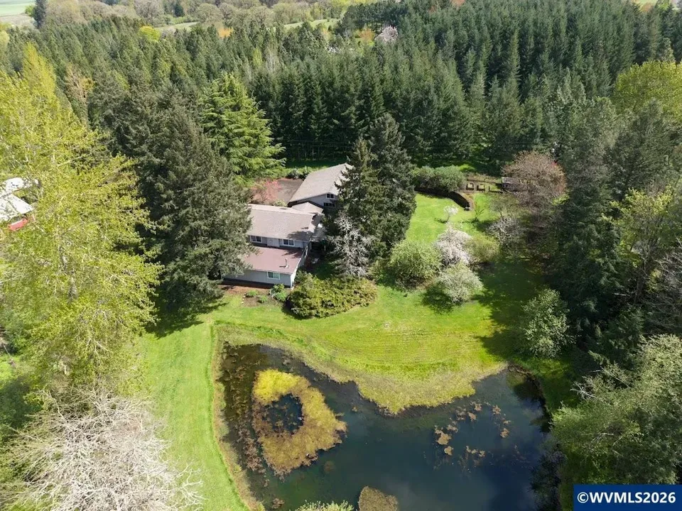 3 Bed 2 Bath Established Mid-Century Residence in Corvallis, OR