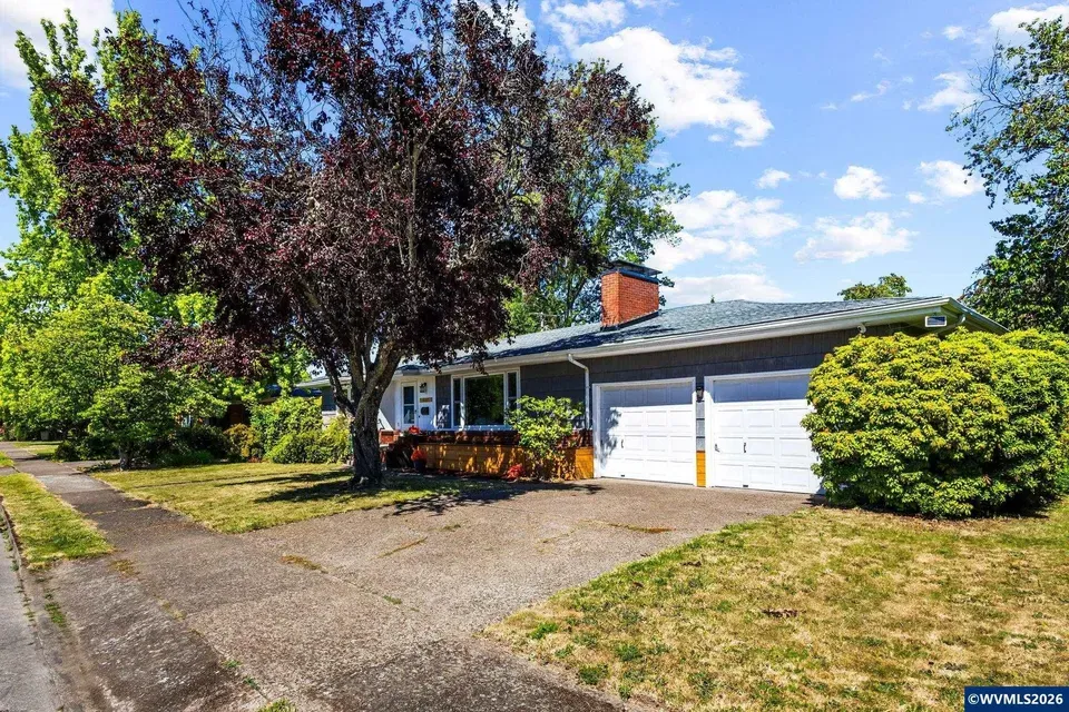 3 Bed 2 Bath Established Mid-Century Residence in Corvallis, OR - 4