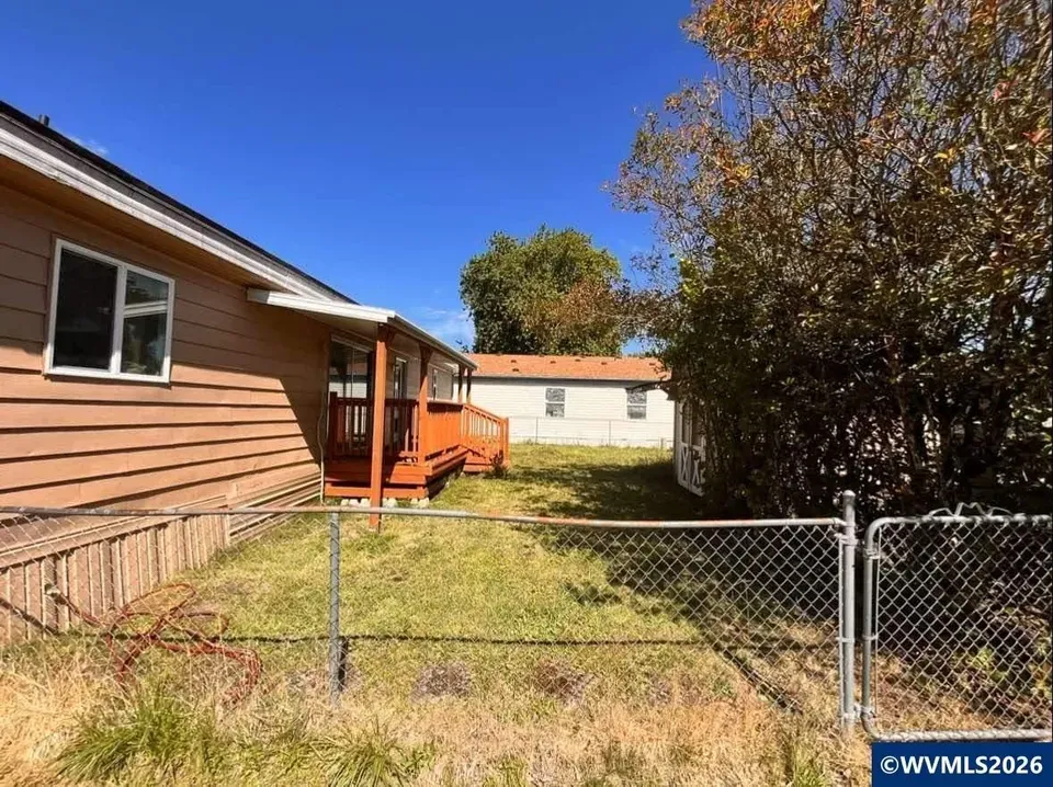 3 Bed 2 Bath Established Mid-Century Residence in Corvallis, OR - 2