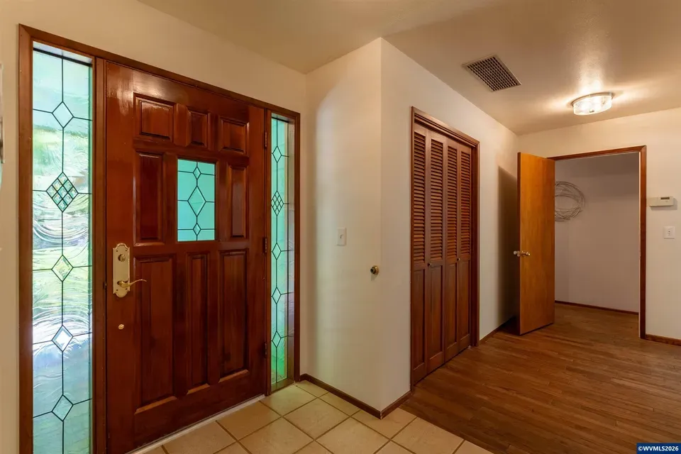 3 Bed 2 Bath Established Mid-Century Residence in Corvallis, OR - 2