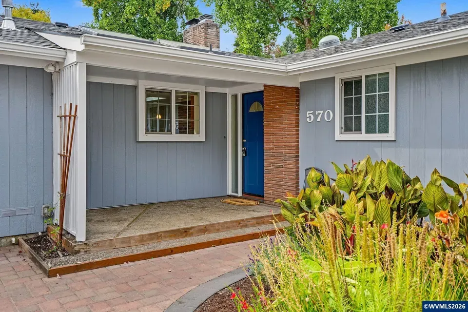 3 Bed 2 Bath Established Mid-Century Residence in Corvallis, OR - 4