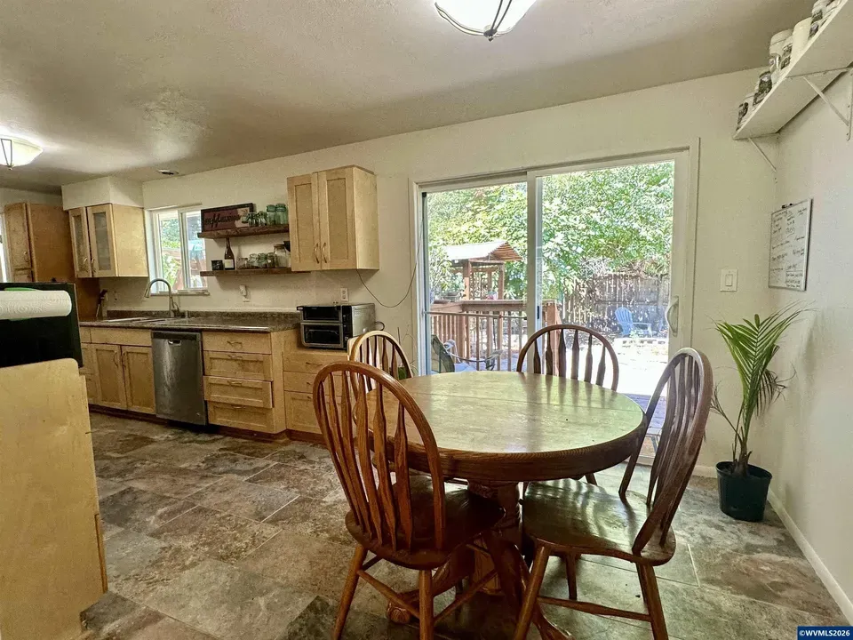 3 Bed 2 Bath Established Mid-Century Residence in Corvallis, OR - 5