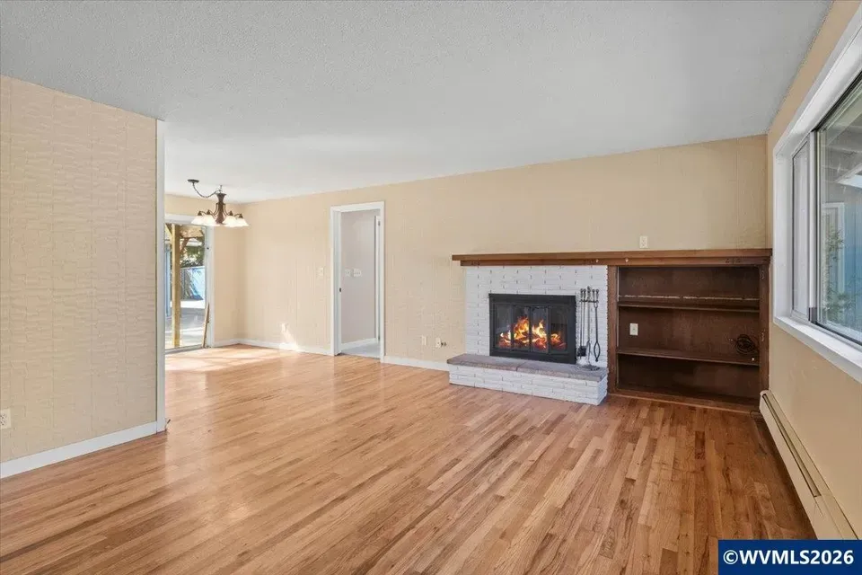 3 Bed 2 Bath Established Mid-Century Residence in Corvallis, OR - 4