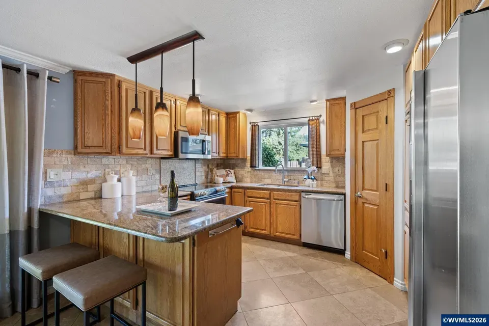 3 Bed 2 Bath Established Mid-Century Residence in Corvallis, OR - 3