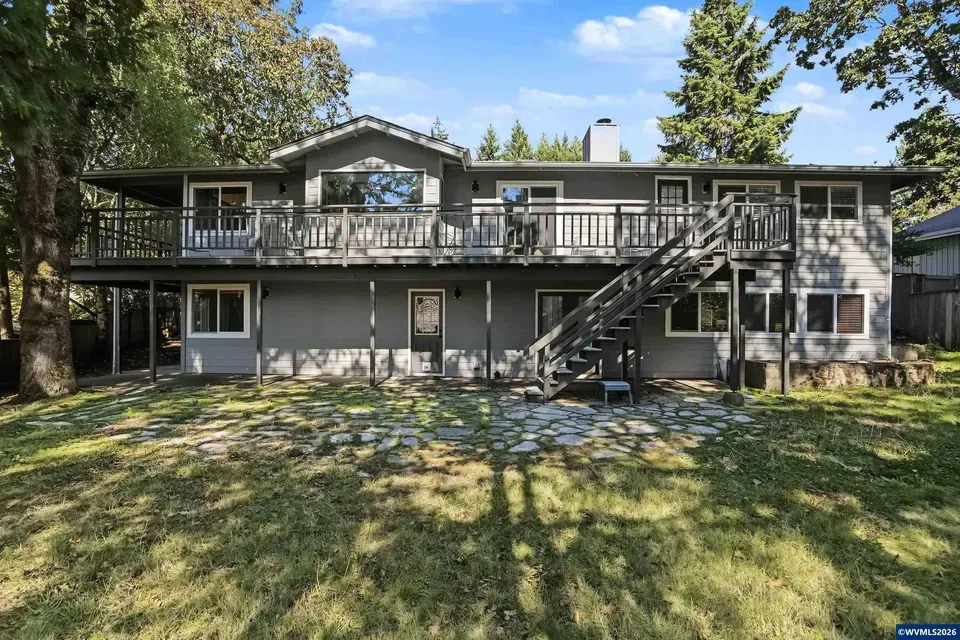 3 Bed 2 Bath Established Mid-Century Residence in Corvallis, OR - 2