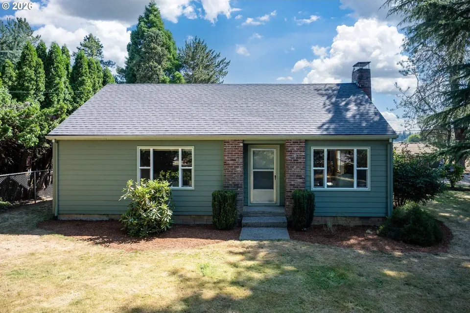 3 Bed 2 Bath Established Mid-Century Residence in Hillsboro, OR - 2