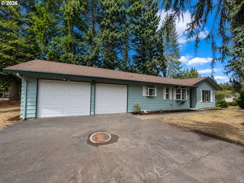 3 Bed 2 Bath Established Mid-Century Residence in Hillsboro, OR - 1