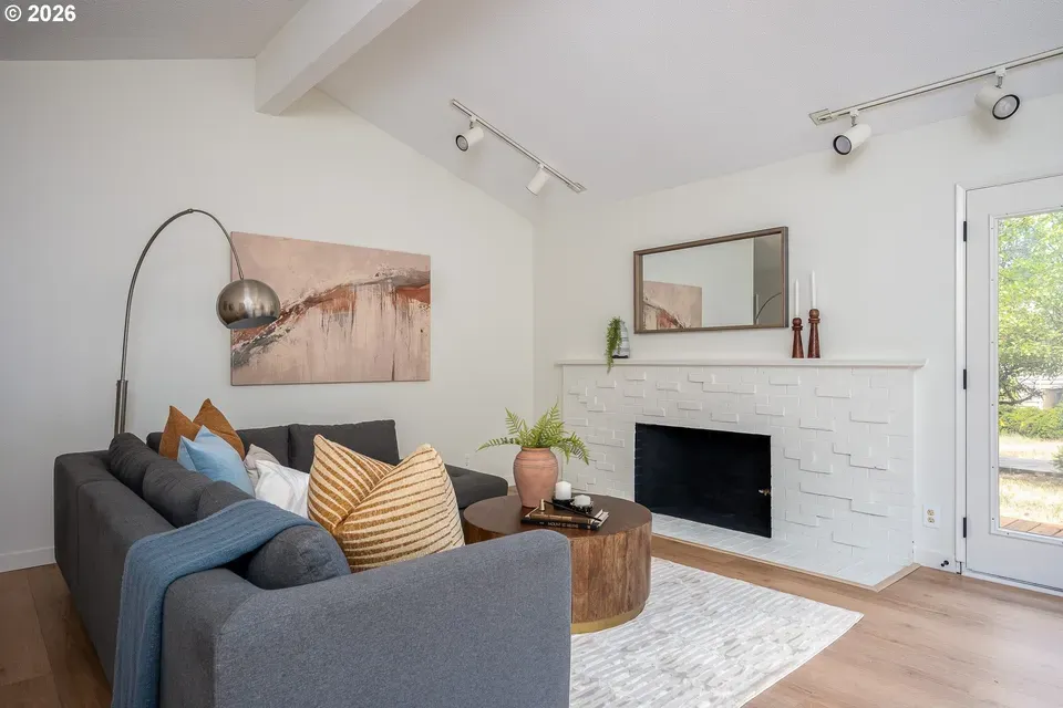 3 Bed 2 Bath Established Mid-Century Residence in Hillsboro, OR - 4