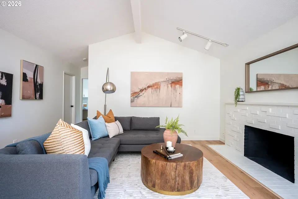 3 Bed 2 Bath Established Mid-Century Residence in Hillsboro, OR - 5