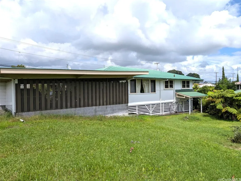 3 Bed 2 Bath Established Mid-Century Residence in Hilo, HI - 3