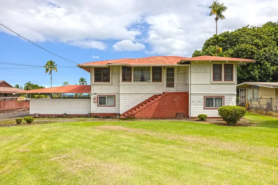 3 Bed 2 Bath Established Mid-Century Residence in Hilo, HI - 4