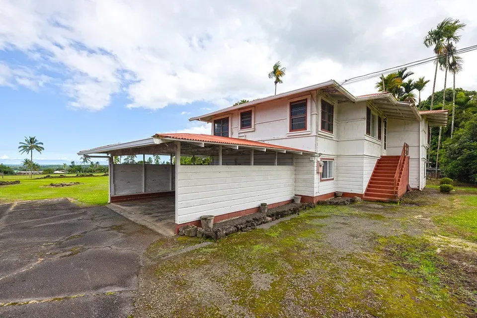 3 Bed 2 Bath Established Mid-Century Residence in Hilo, HI - 5
