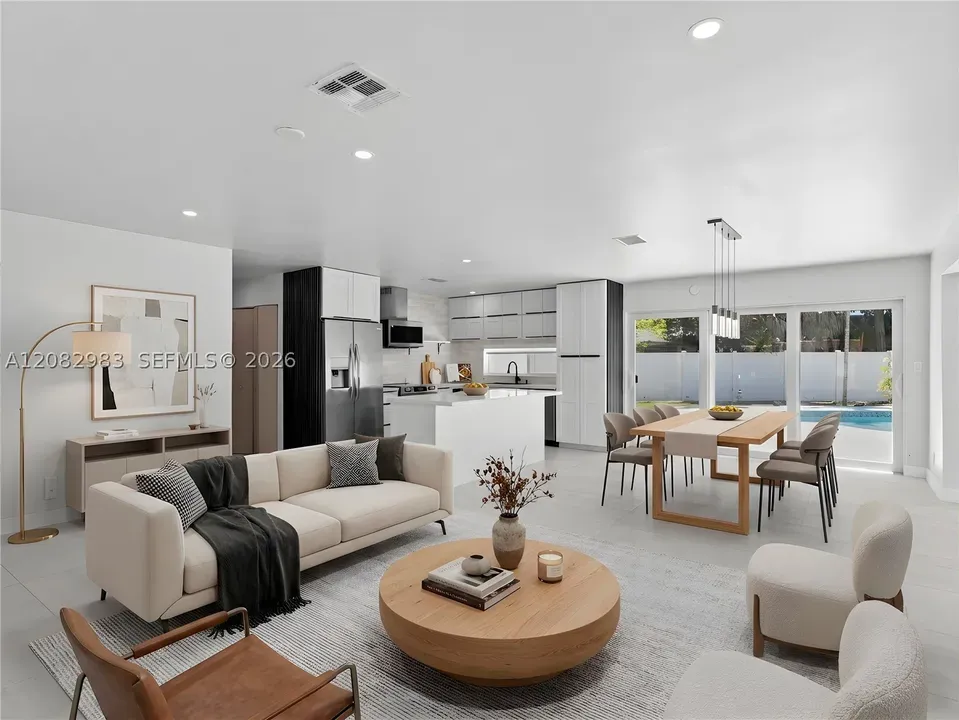 3 Bed 2 Bath Established Mid-Century Residence in Hollywood, FL - 2