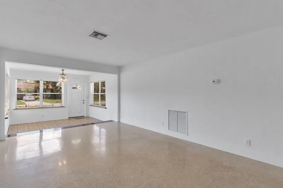 3 Bed 2 Bath Established Mid-Century Residence in Hollywood, FL - 4