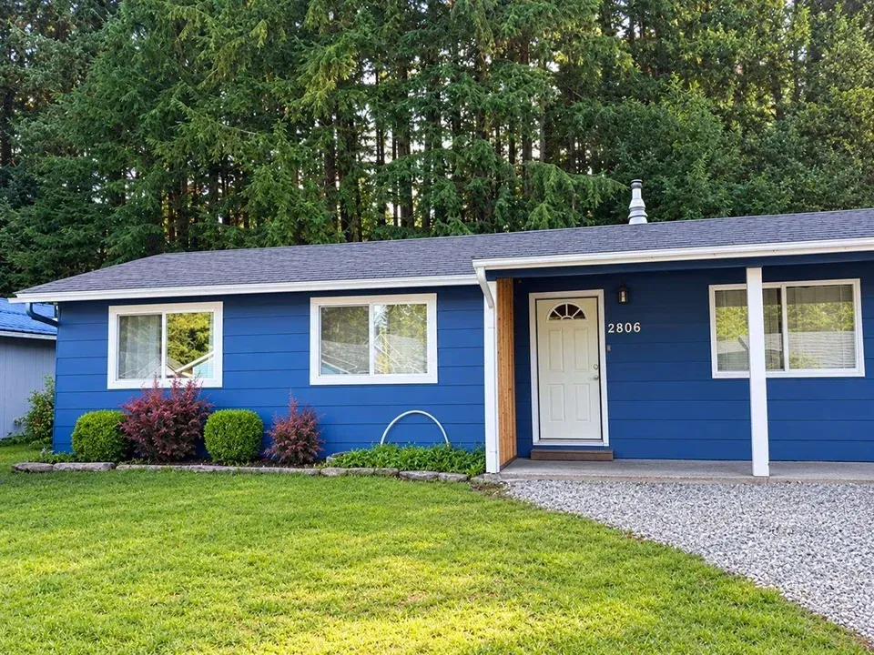 3 Bed 2 Bath Established Mid-Century Residence in Juneau, AK