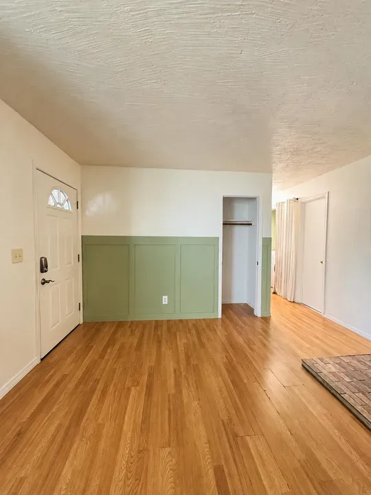 3 Bed 2 Bath Established Mid-Century Residence in Juneau, AK - 2