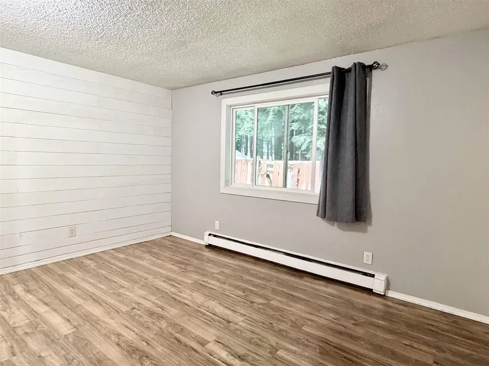 3 Bed 2 Bath Established Mid-Century Residence in Juneau, AK - 5
