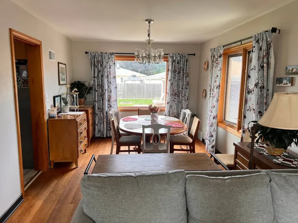3 Bed 2 Bath Established Mid-Century Residence in Kenosha, WI - 4