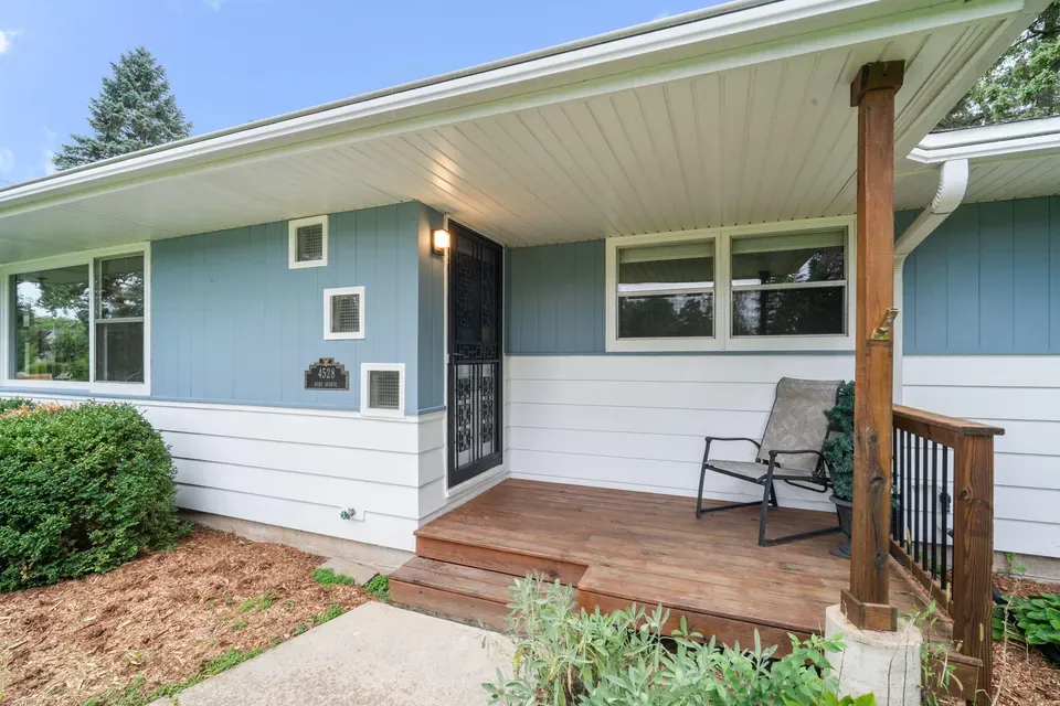3 Bed 2 Bath Established Mid-Century Residence in Kenosha, WI - 2