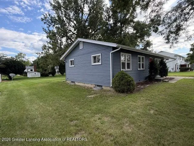 3 Bed 2 Bath Established Mid-Century Residence in Lansing, MI - 5