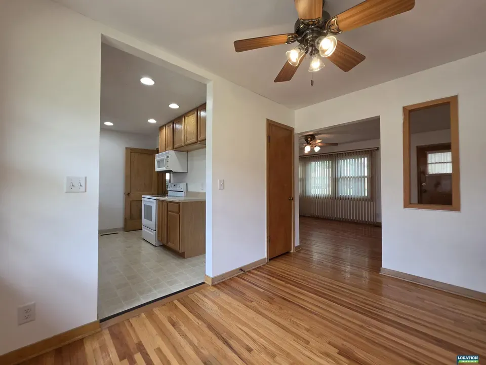 3 Bed 2 Bath Established Mid-Century Residence in Lincoln, NE - 2