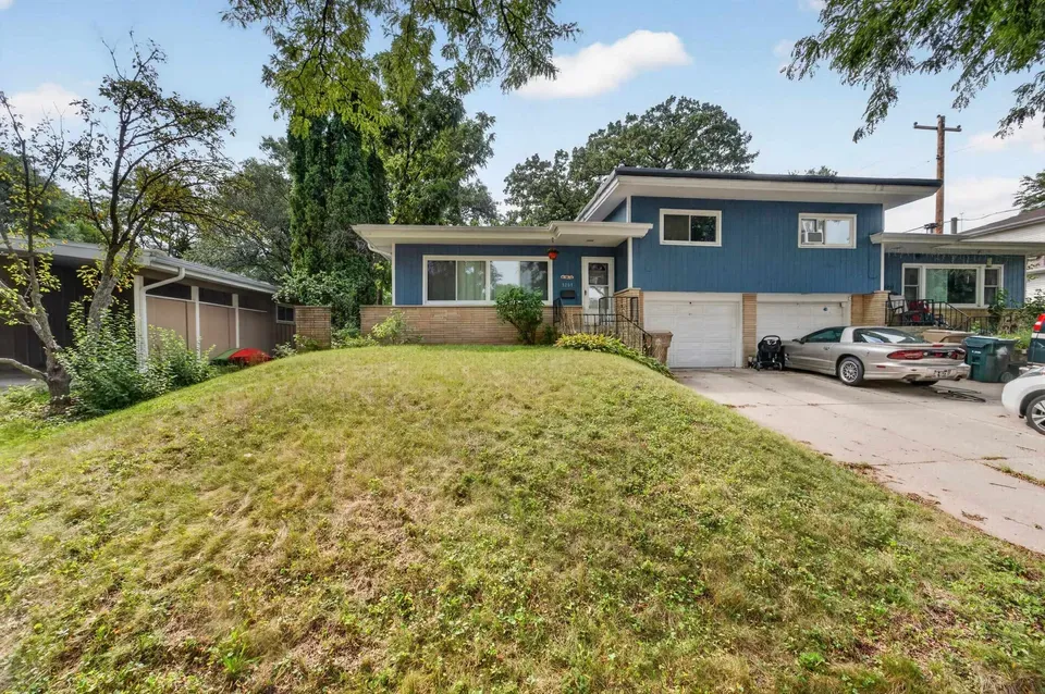 3 Bed 2 Bath Established Mid-Century Residence in Madison, WI - 2