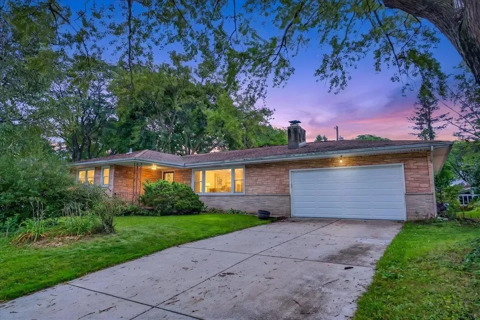 3 Bed 2 Bath Established Mid-Century Residence in Madison, WI - 1