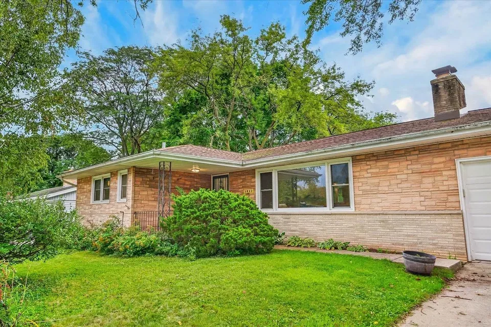 3 Bed 2 Bath Established Mid-Century Residence in Madison, WI - 3