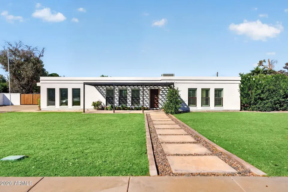 3 Bed 2 Bath Established Mid-Century Residence in Mesa, AZ - 2