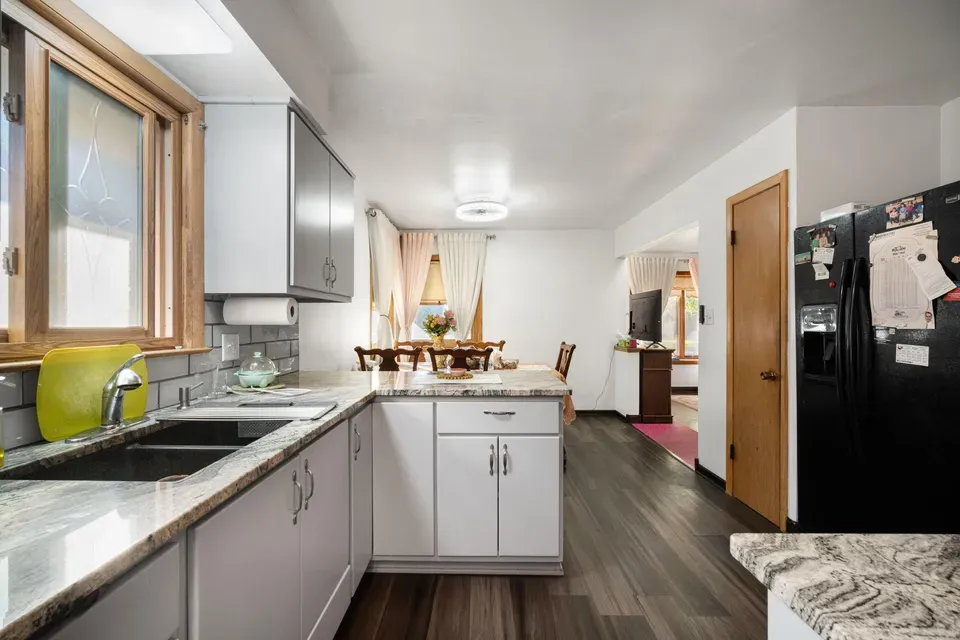 3 Bed 2 Bath Established Mid-Century Residence in Milwaukee, WI - 5