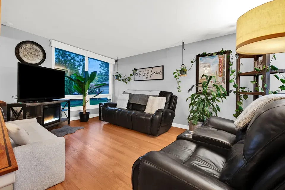 3 Bed 2 Bath Established Mid-Century Residence in Milwaukee, WI - 2