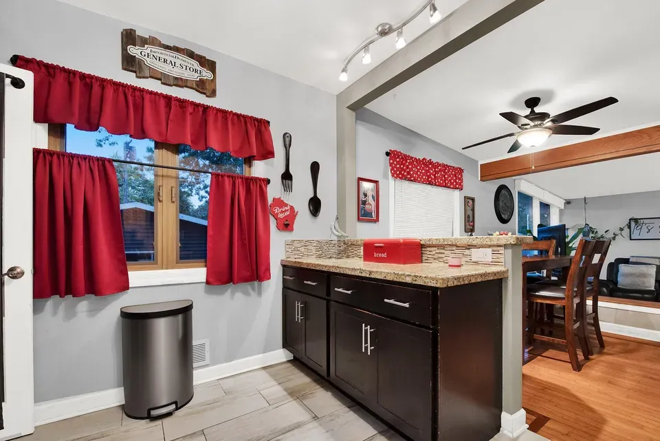 3 Bed 2 Bath Established Mid-Century Residence in Milwaukee, WI - 3