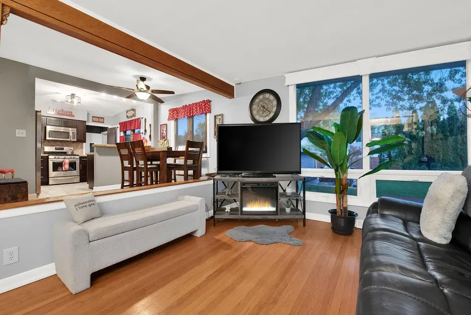 3 Bed 2 Bath Established Mid-Century Residence in Milwaukee, WI - 5