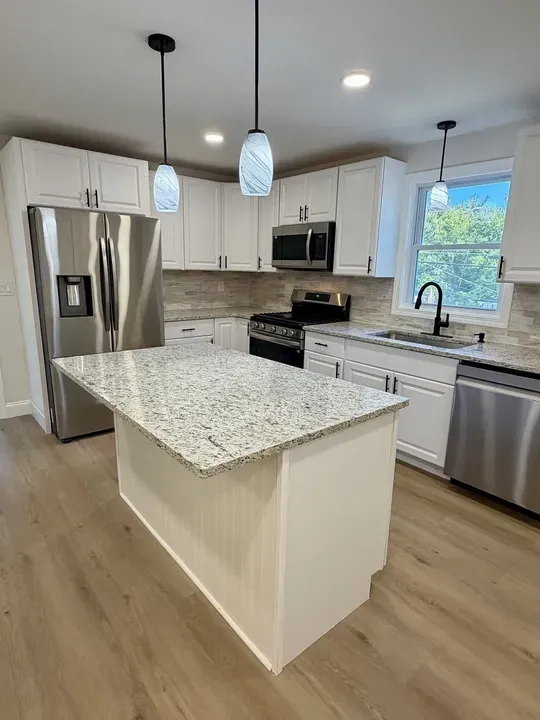 3 Bed 2 Bath Established Mid-Century Residence in Nashua, NH - 5