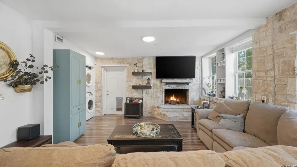 3 Bed 2 Bath Established Mid-Century Residence in New Braunfels, TX - 5