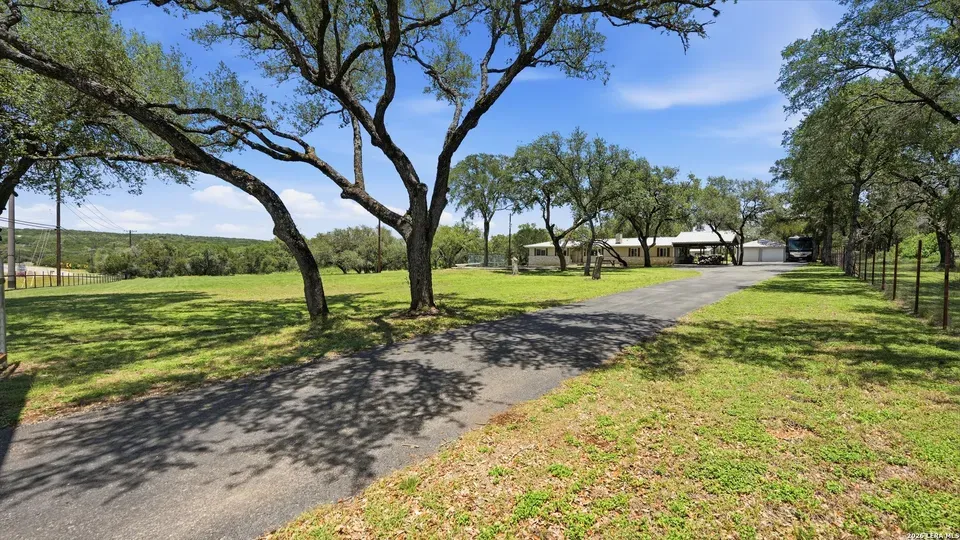 3 Bed 2 Bath Established Mid-Century Residence in New Braunfels, TX - 5