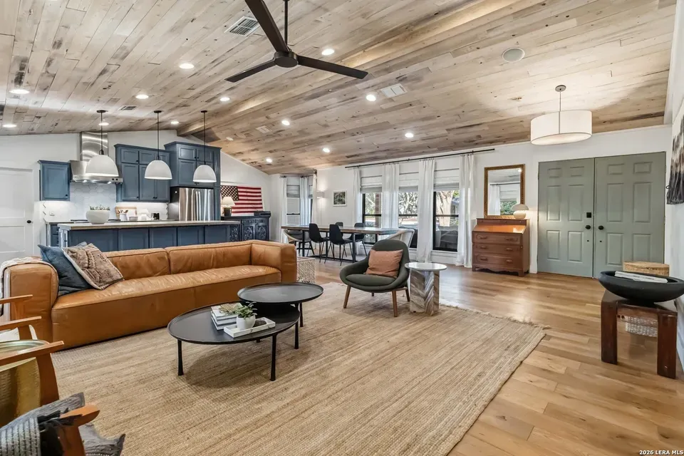 3 Bed 2 Bath Established Mid-Century Residence in New Braunfels, TX - 4